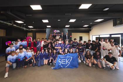 La Fundación RACE y STEM Racing Spain firman un acuerdo de colaboración para impulsar el talento STEM en el motorsport La Fundación RACE y STEM Racing Spain firman un acuerdo de colaboración para impulsar el talento STEM en el motorsport