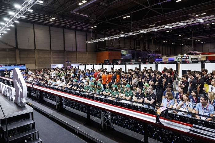 _RJT3578 (1) La Fundación RACE y STEM Racing Spain firman un acuerdo de colaboración para impulsar el talento STEM en el motorsport